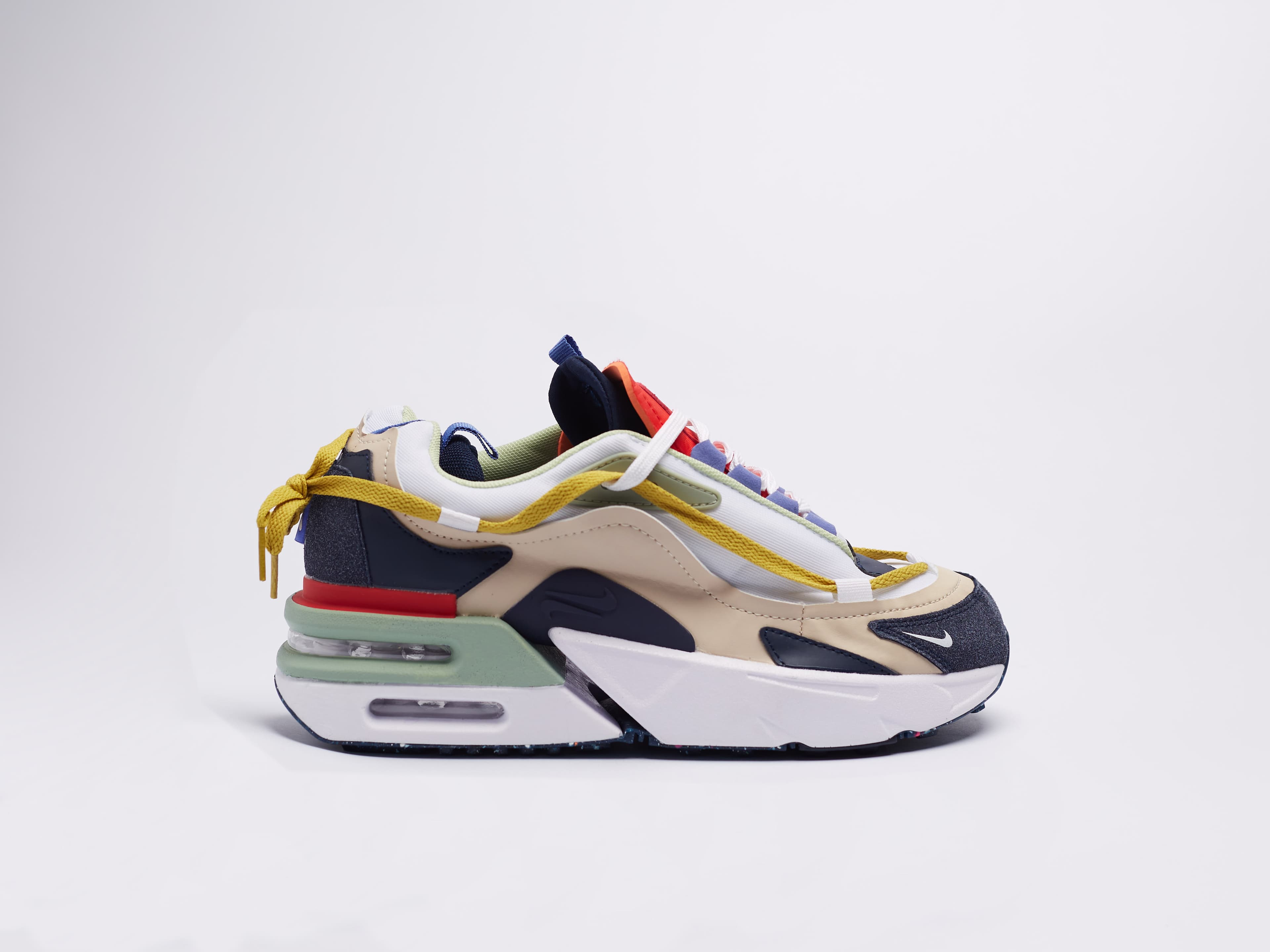 Nike Air Max DN8 SE Multi-Color angle 3