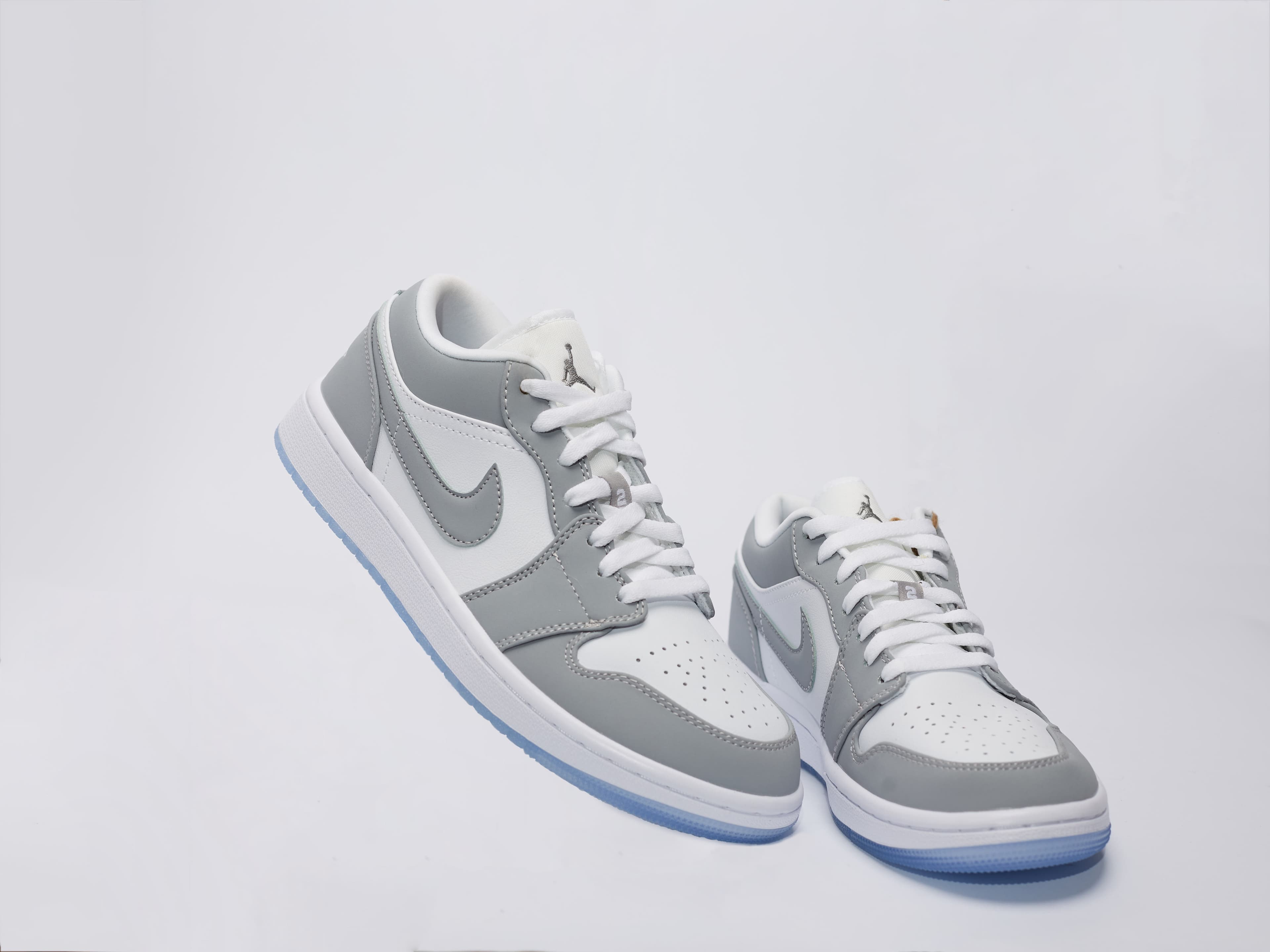 Nike Dunk Low Grey Fog White angle 3