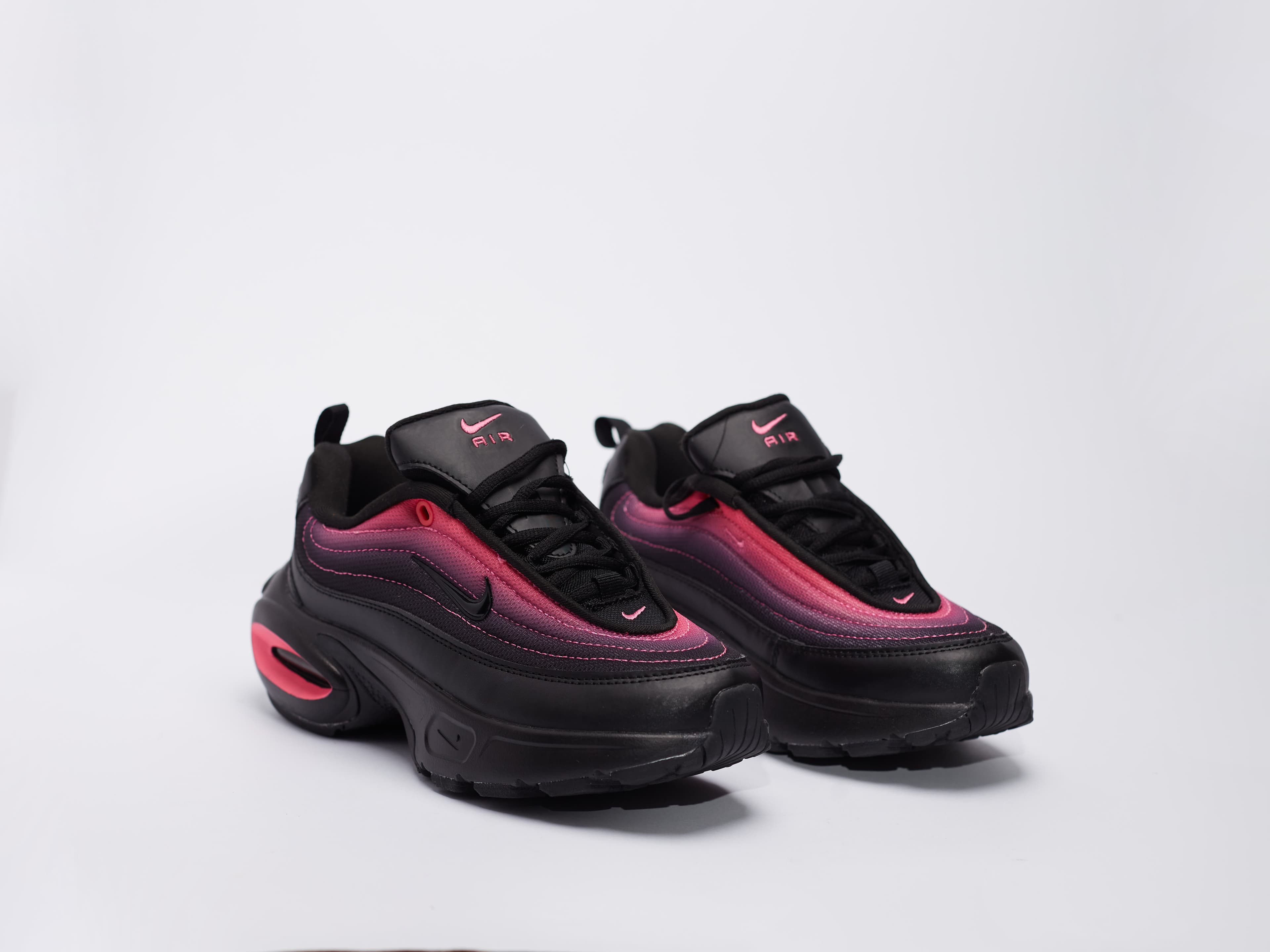 Nike Air Tuned Max Black Pink alternate angle