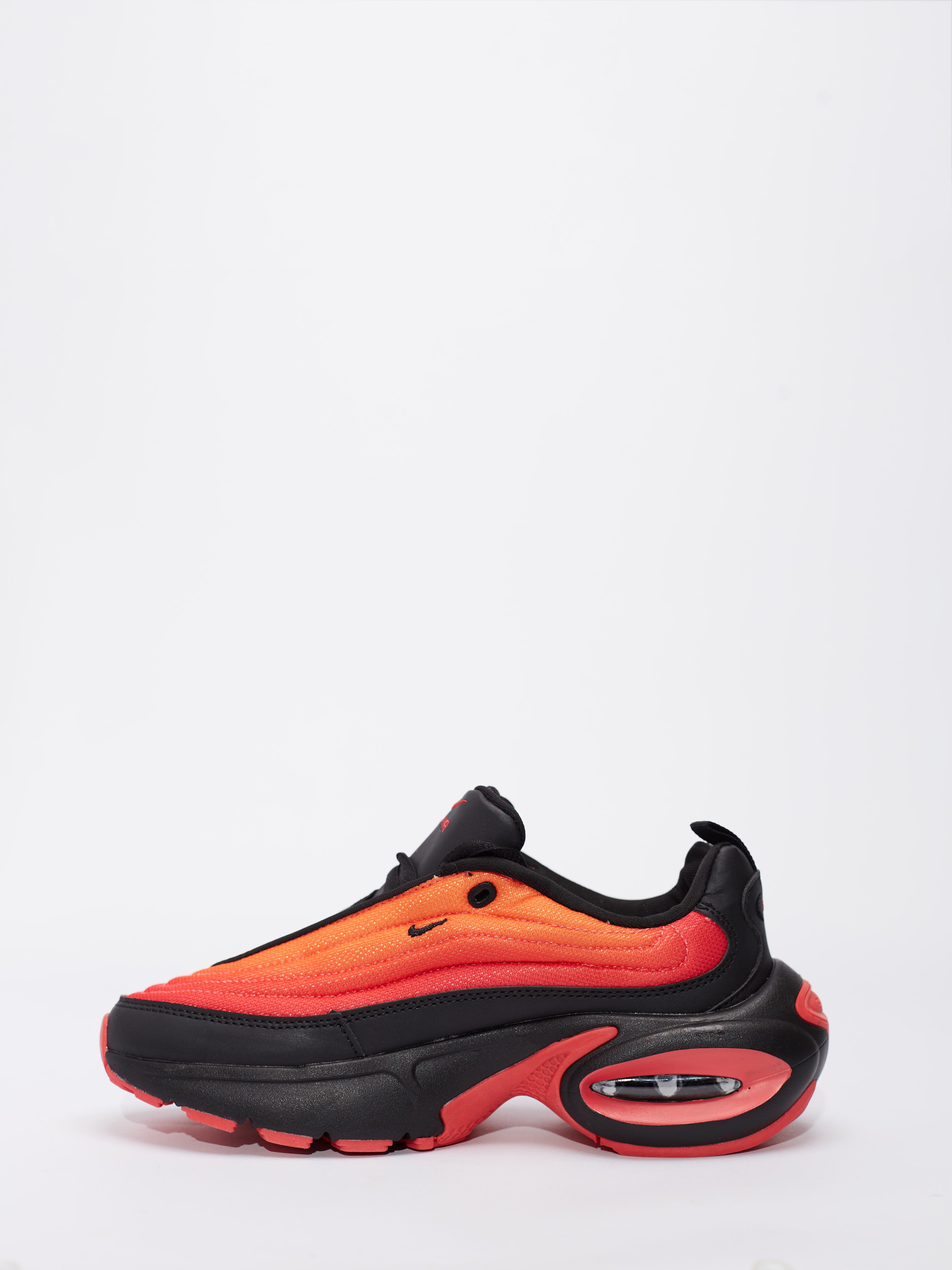 Nike Air Max DN8 Total Orange Black alternate angle