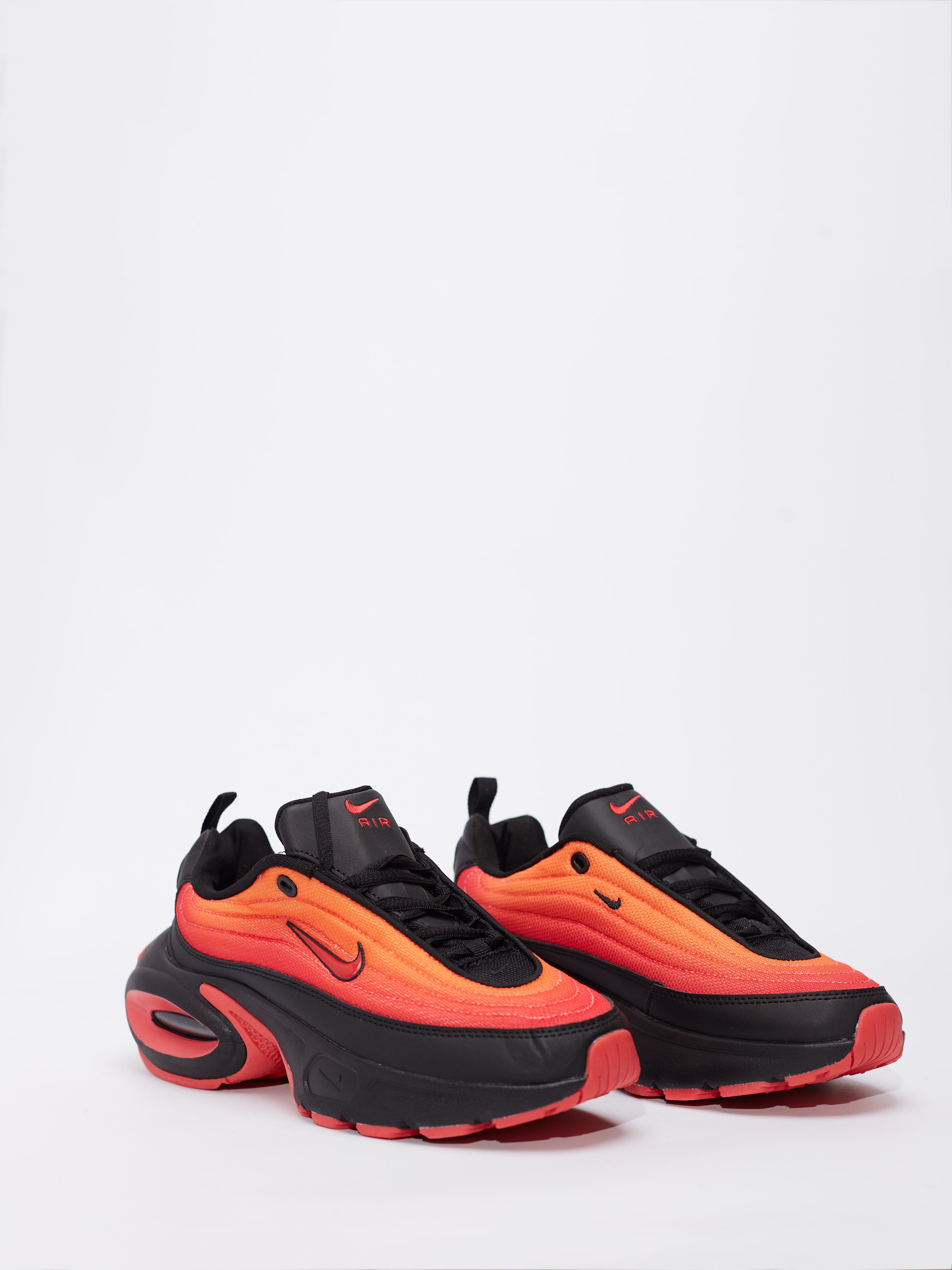 Nike Air Max DN8 Total Orange Black angle 3
