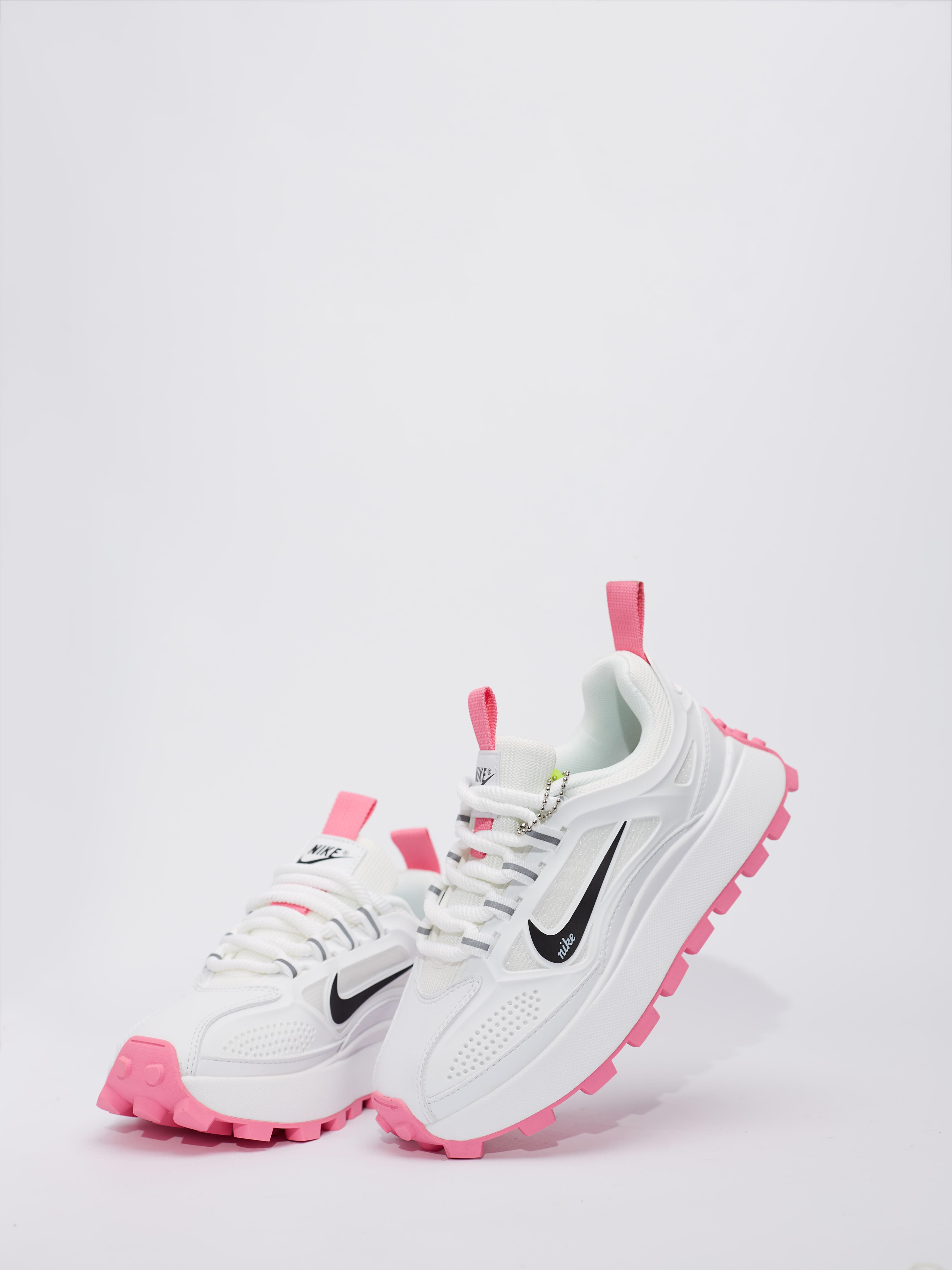 Nike Air Max DN8 Furiosa White Pink angle 3