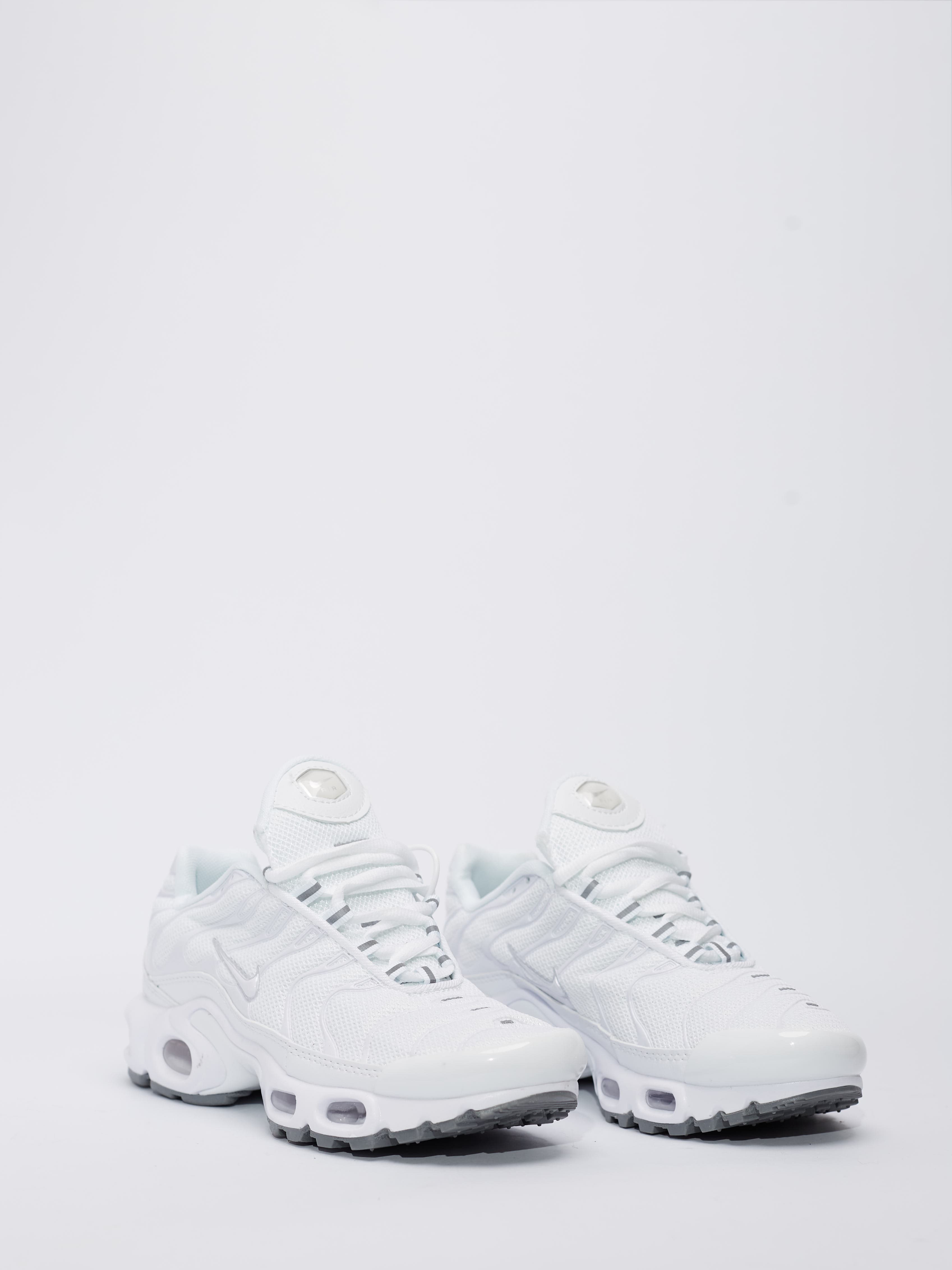 Nike Air Max Plus TN Triple White alternate angle
