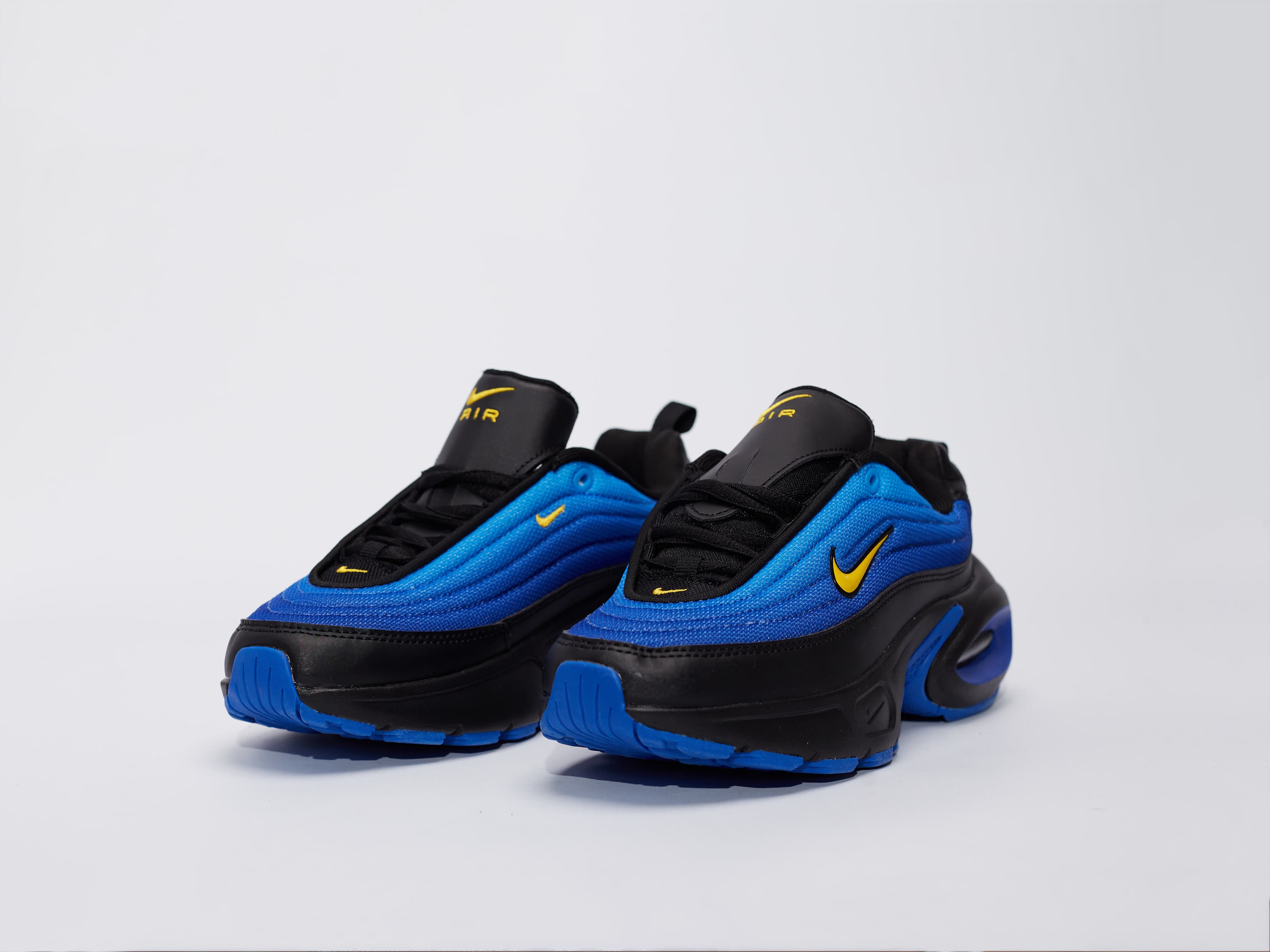 Nike Air Max DN Hyper Royal Blue Yellow angle 3
